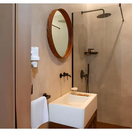 Flower Hotels & Resorts Golem  Room photo