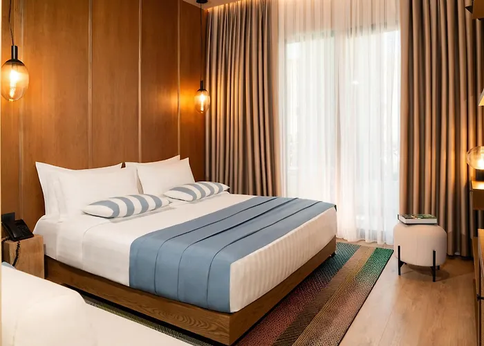 Flower Hotels & Resorts